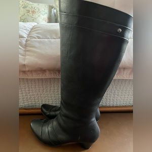 Pikolinos black calf length boots
